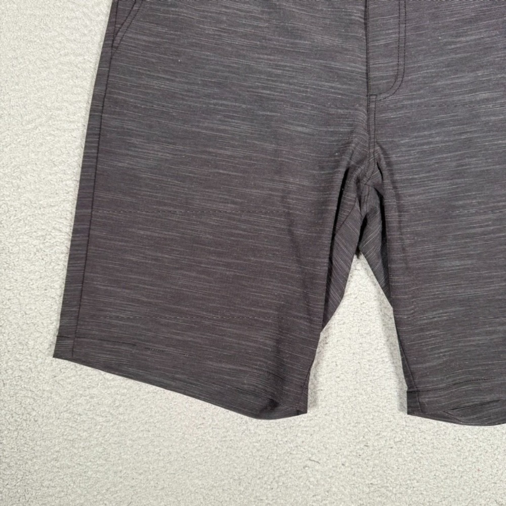 Travis Mathew Shorts Mens 38 Black Hybrid Golf Casual Preppy Performance Logo - Picture 3 of 10